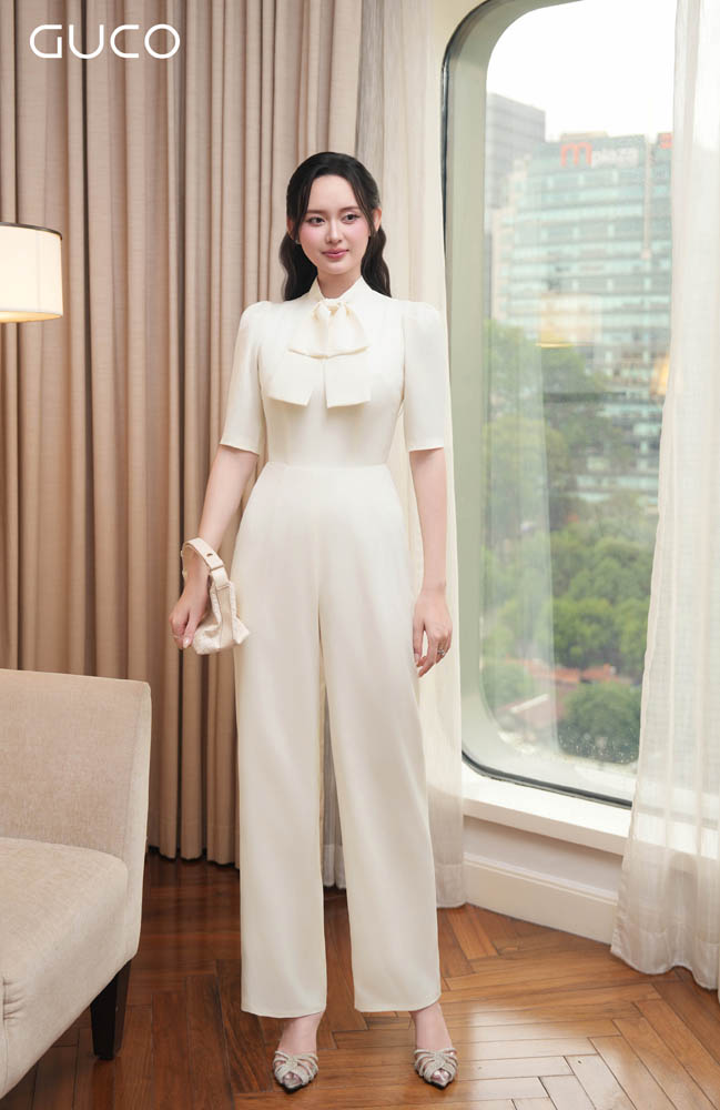 Jumpsuit Cổ Nơ Ống Suông - Kem 4913