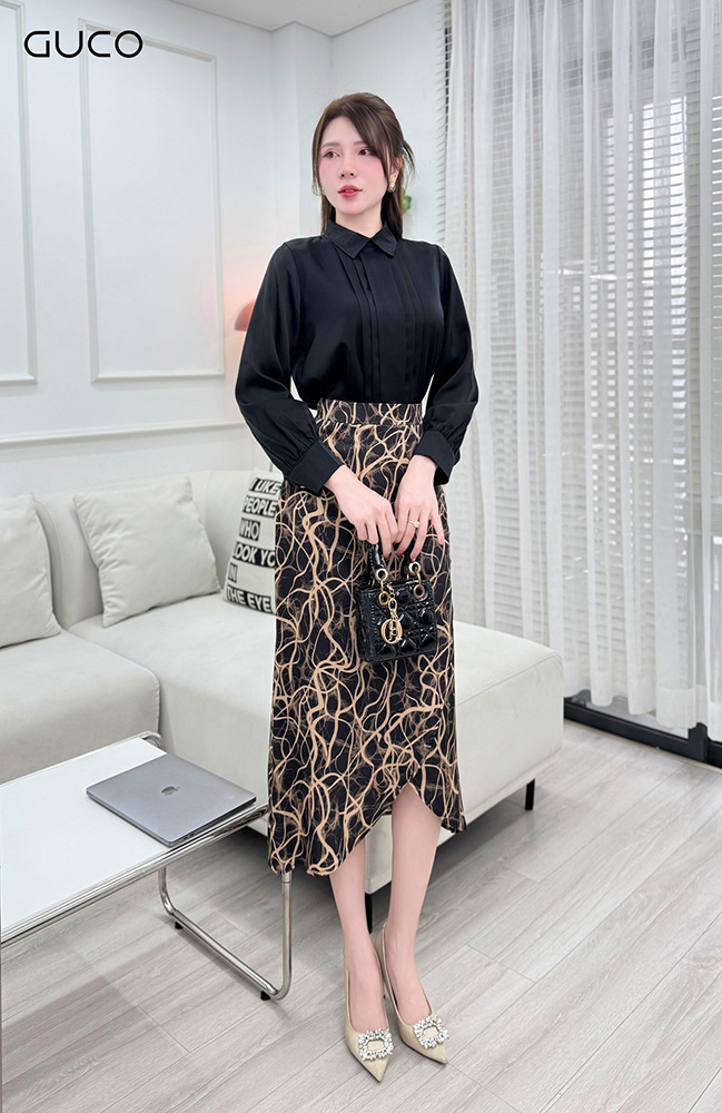Áo Sơ Mi Tay Dài Xếp Ly - Đen A604