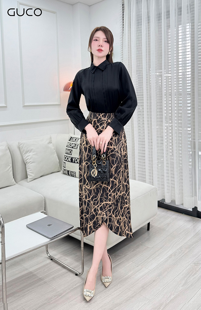 Chân Váy Xòe Họa Tiết Đắp Tà - Vàng Đen CV248