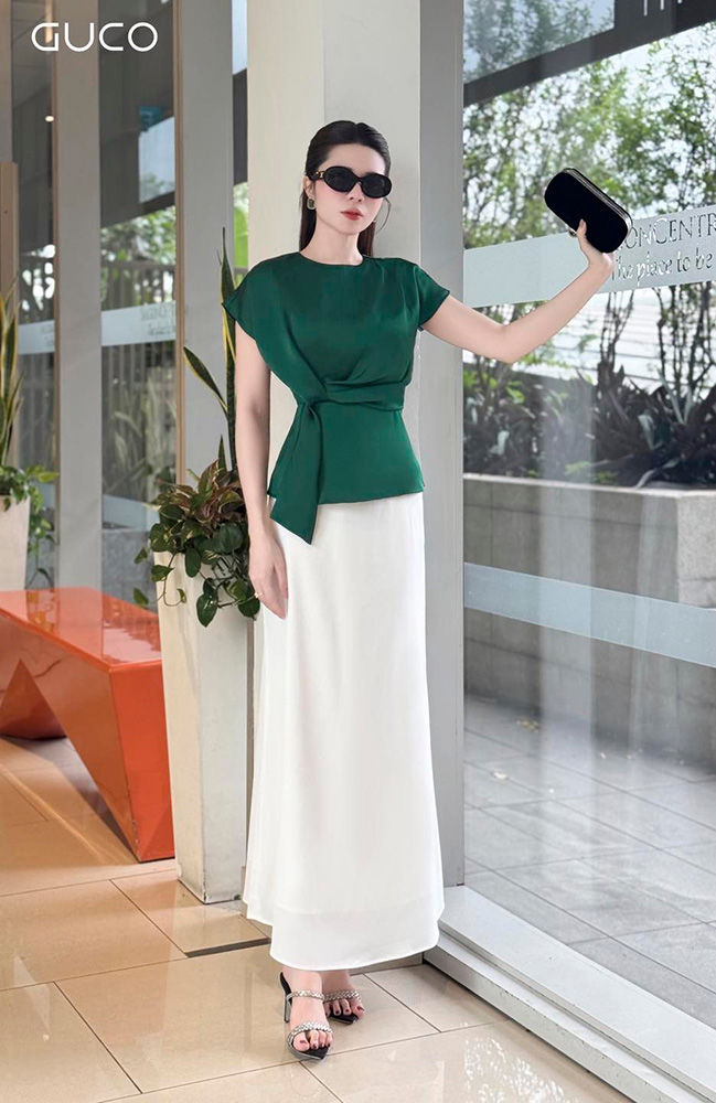 Áo Kiểu Cổ Tròn Xoắn Eo - Xanh Ve Chai A619