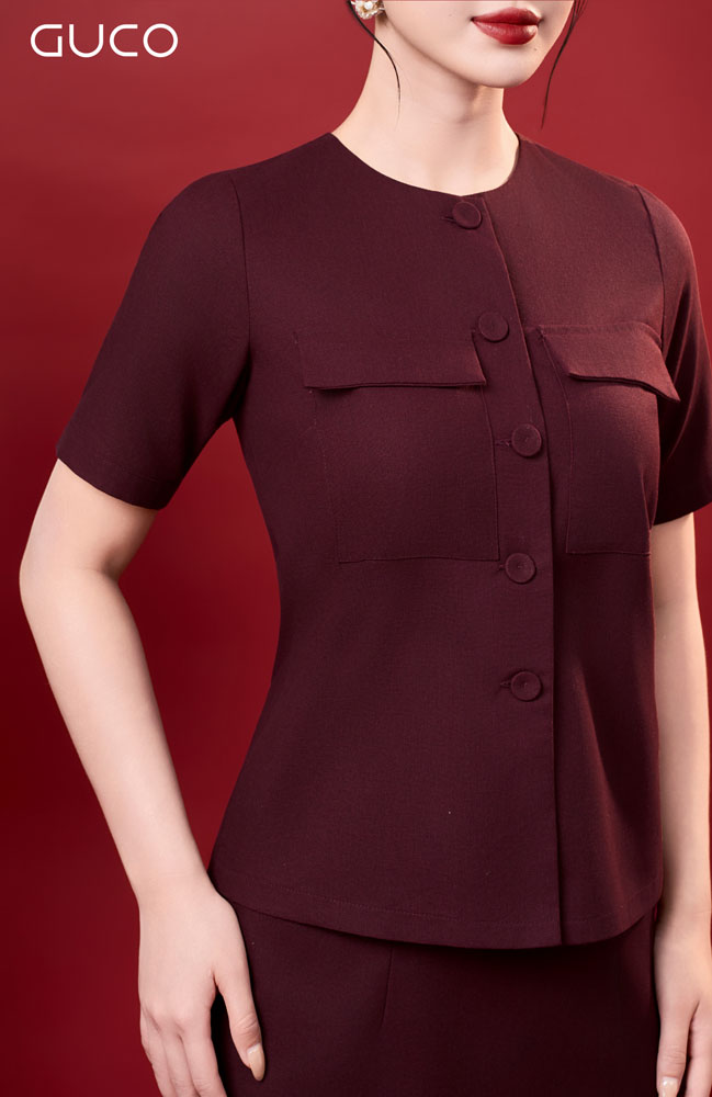 ÁO KIỂU CỔ TRÒN TÚI ĐẮP CÓ NẮP - ĐỎ ĐÔ - A682