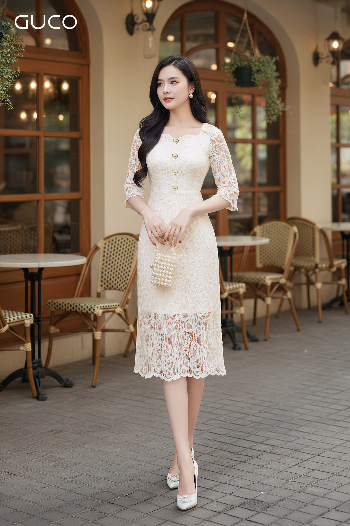 ĐẦM BODY DỰ TIỆC REN HOA TAY LỠ - KEM - 5076