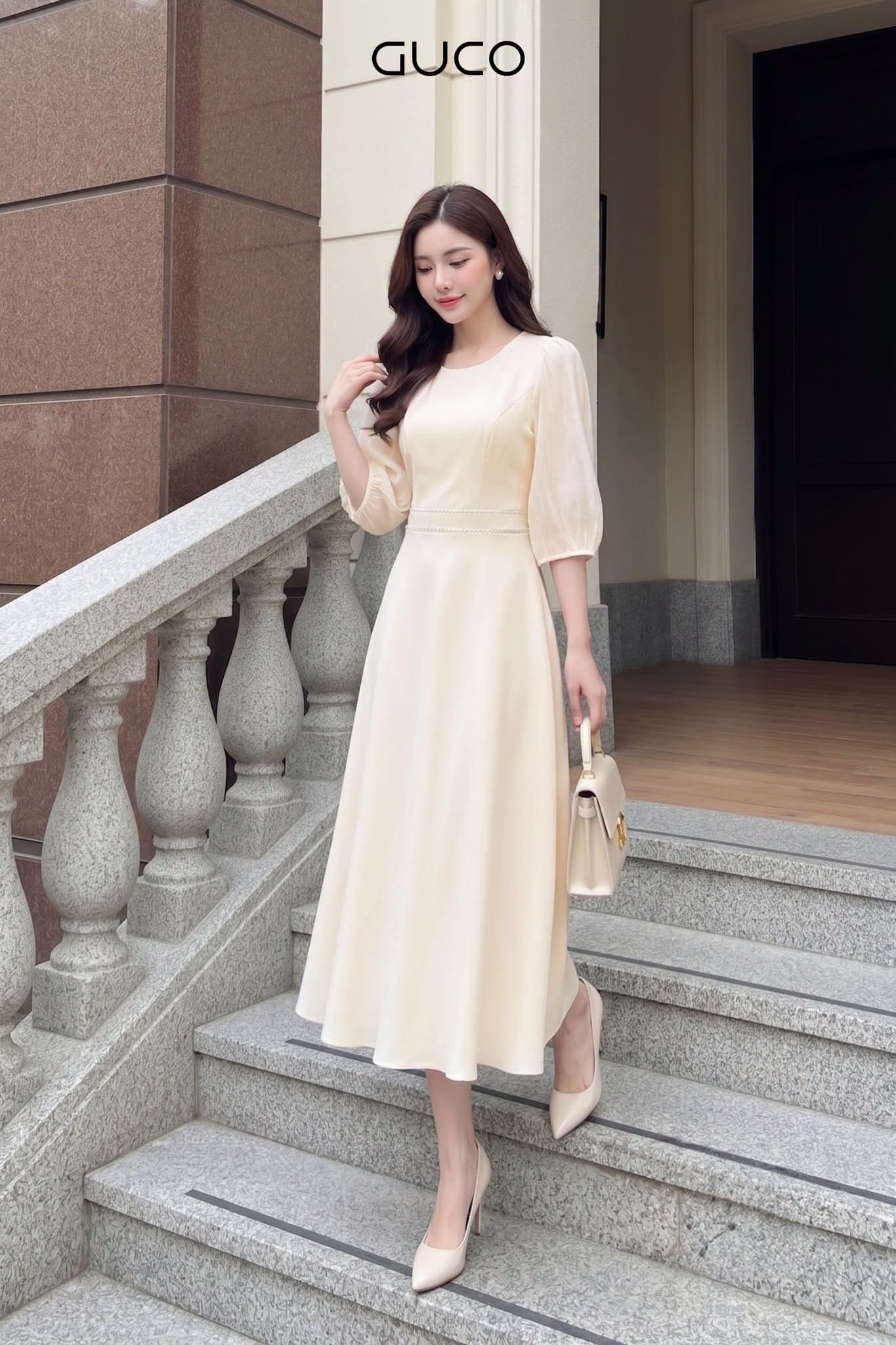 Đầm Xòe Kem Tay Voan Viền Ren Eo - 5174