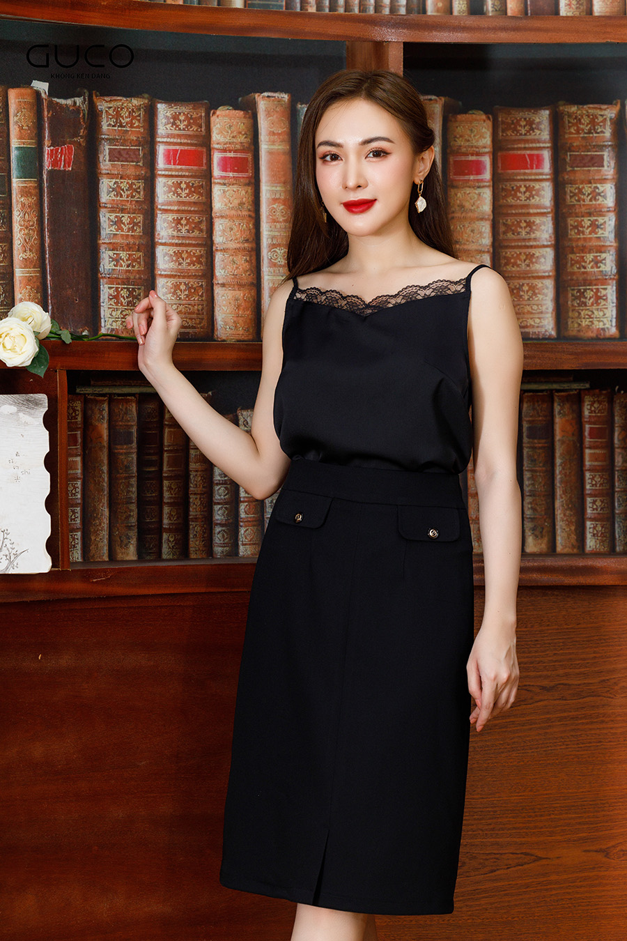 Áo ren 2 dây A221 màu đen