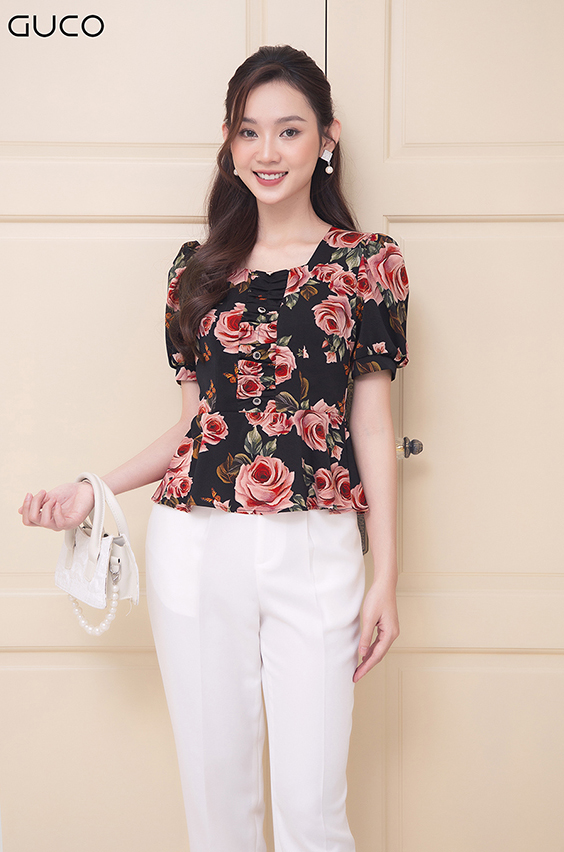 Áo kiểu hoa hồng đỏ nhúng ngực đính nút A313 -  Đen