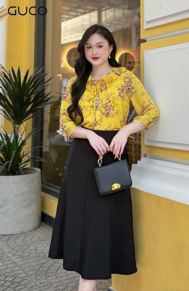  Áo Hoa Công Sở Cổ Bèo- Vàng A439
